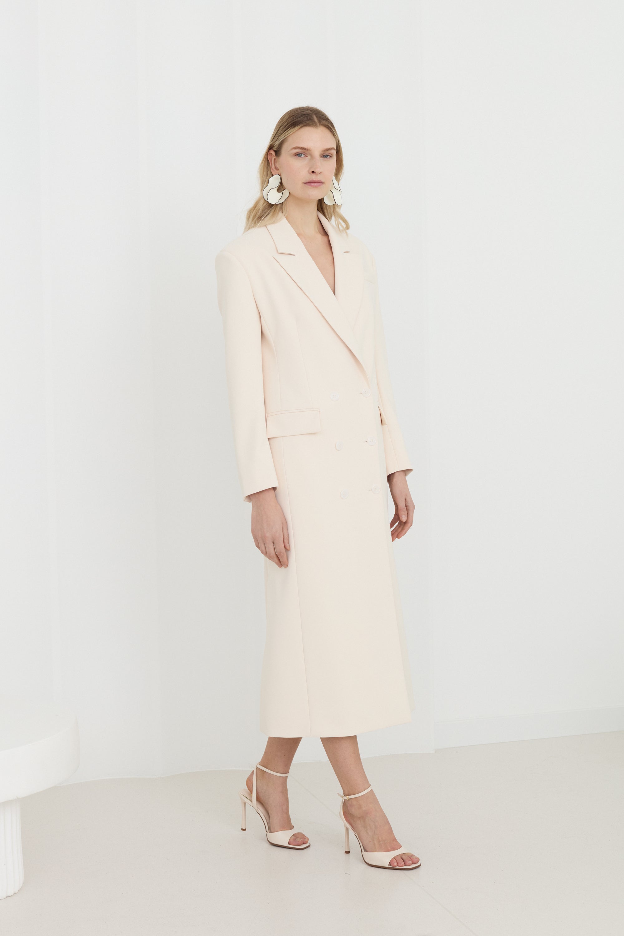 HOUDA Oversized Cream Midi Blazer Dress