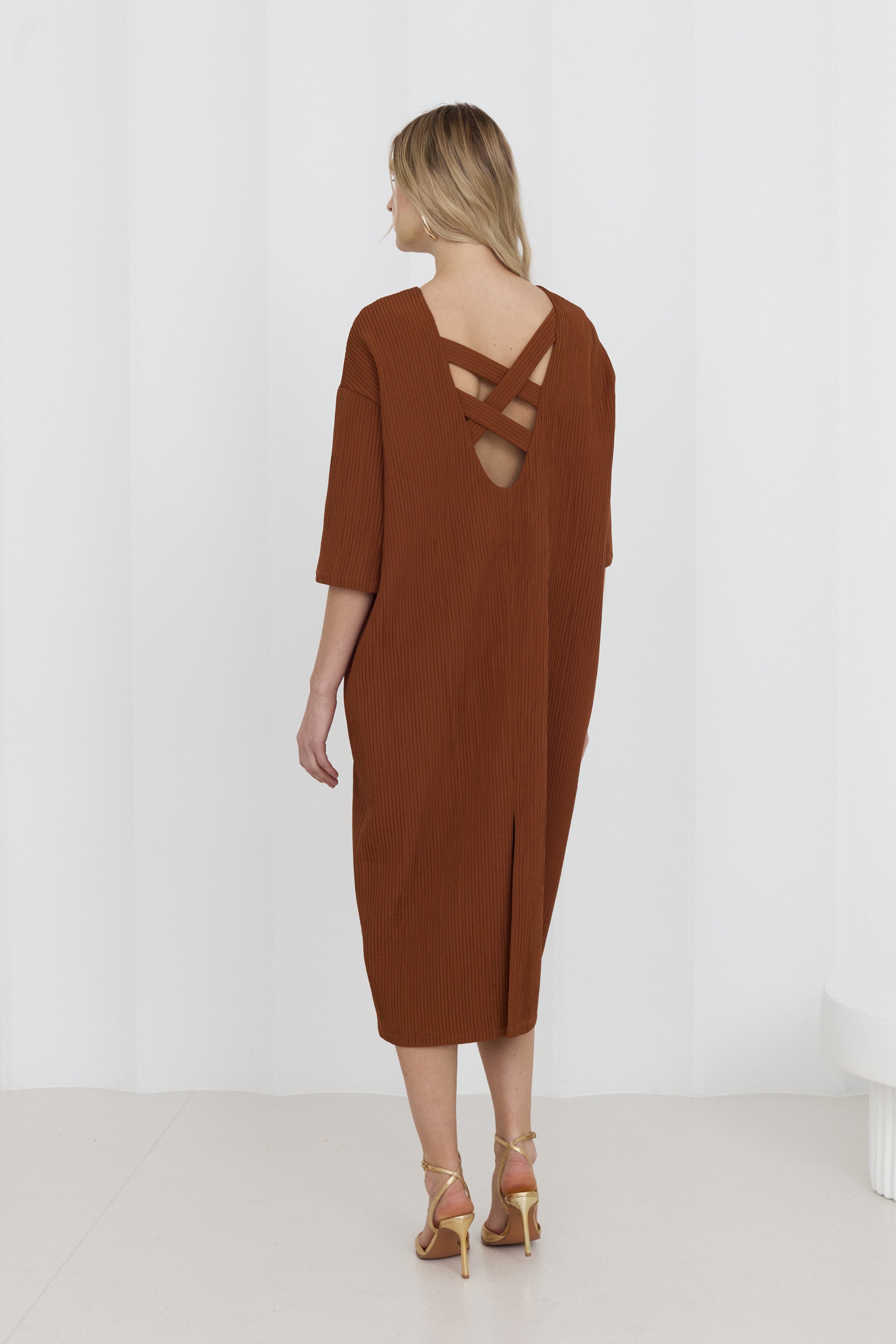 LEONA Brown Midi Dress with Open Back and 3/4 Sleeves