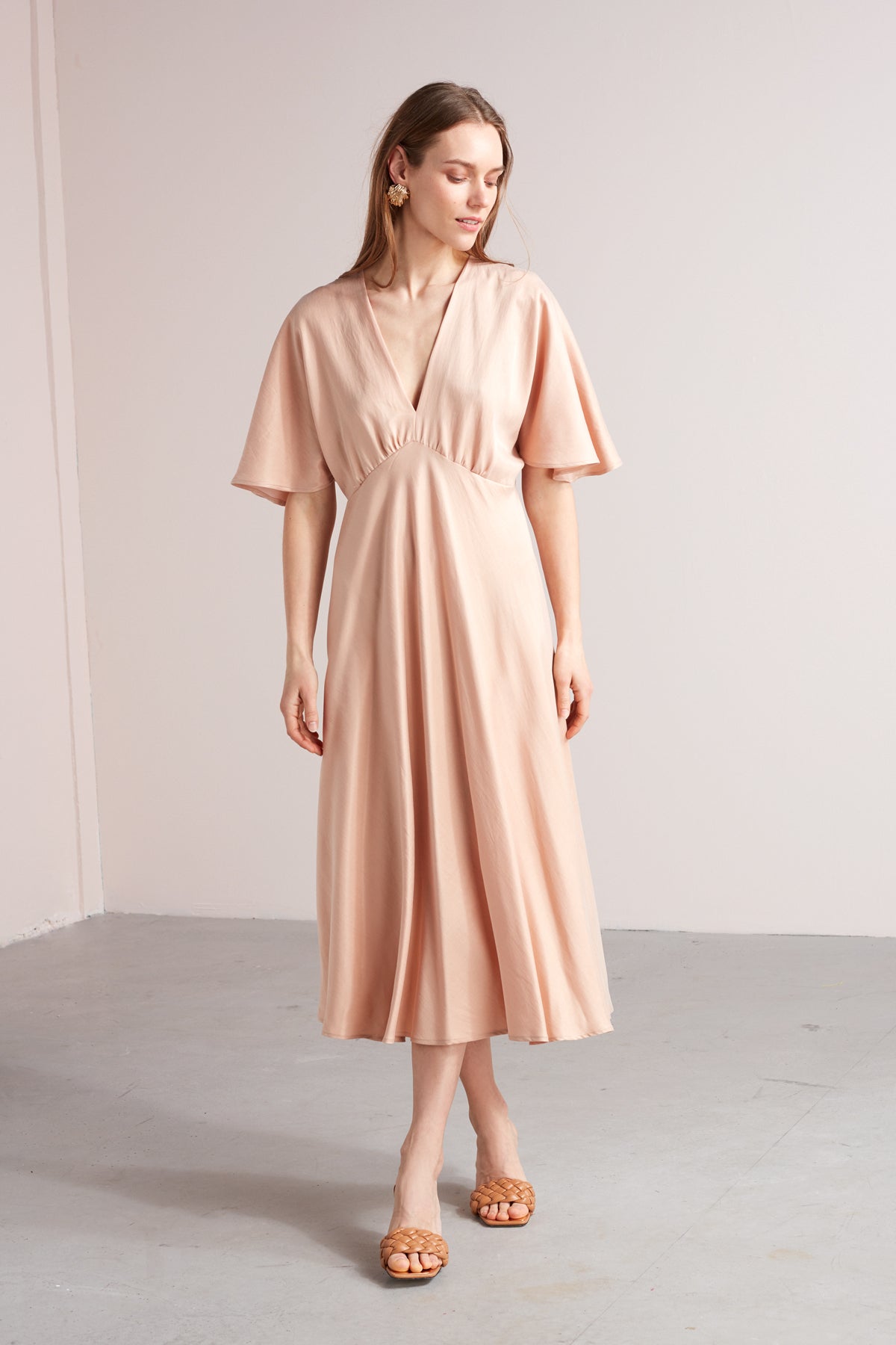 NORA midi butterfly sleeves dress in dusty coral