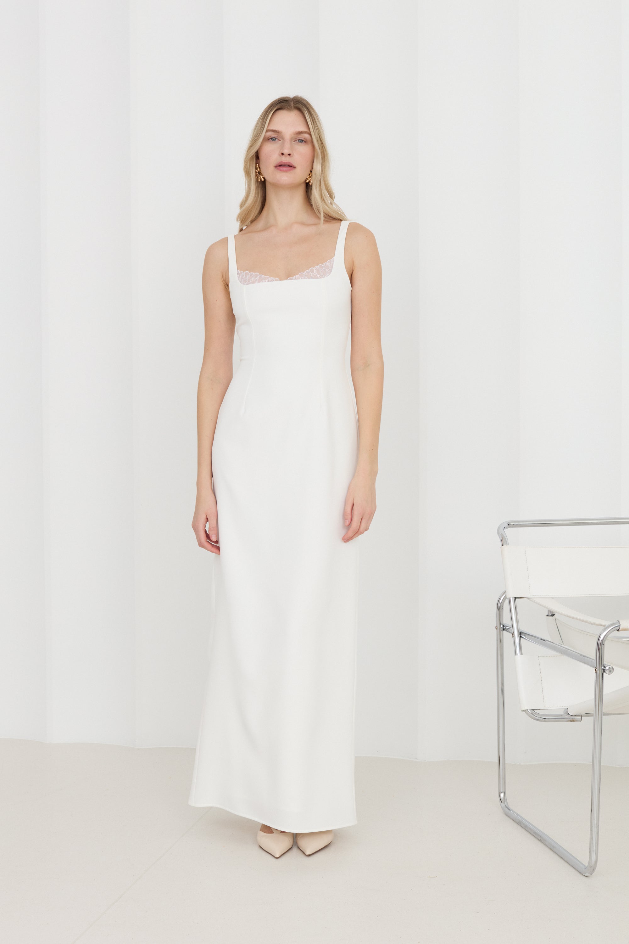 OCTAVIA Off_White Long Wedding Dress Lace-Trimmed Neckline