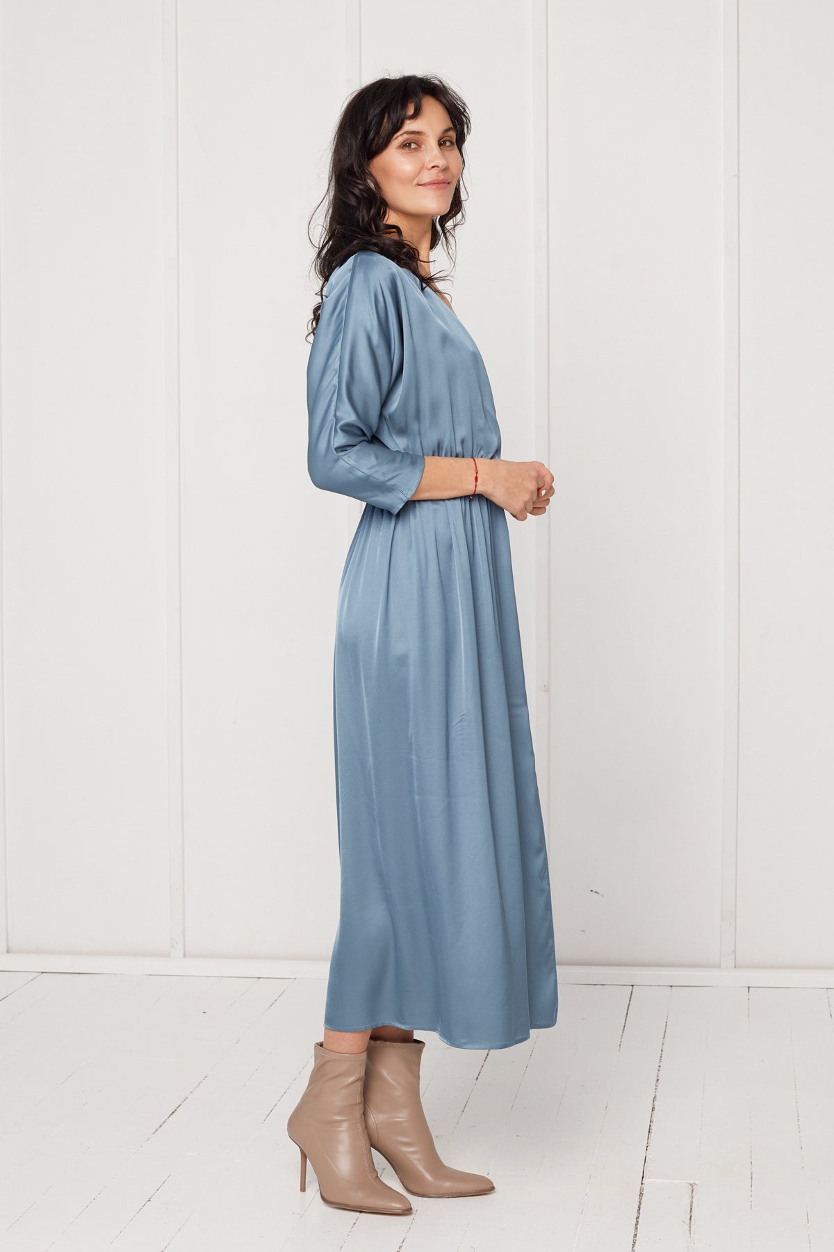 CIARA oversized kimono sleeve midi dress in stone blue