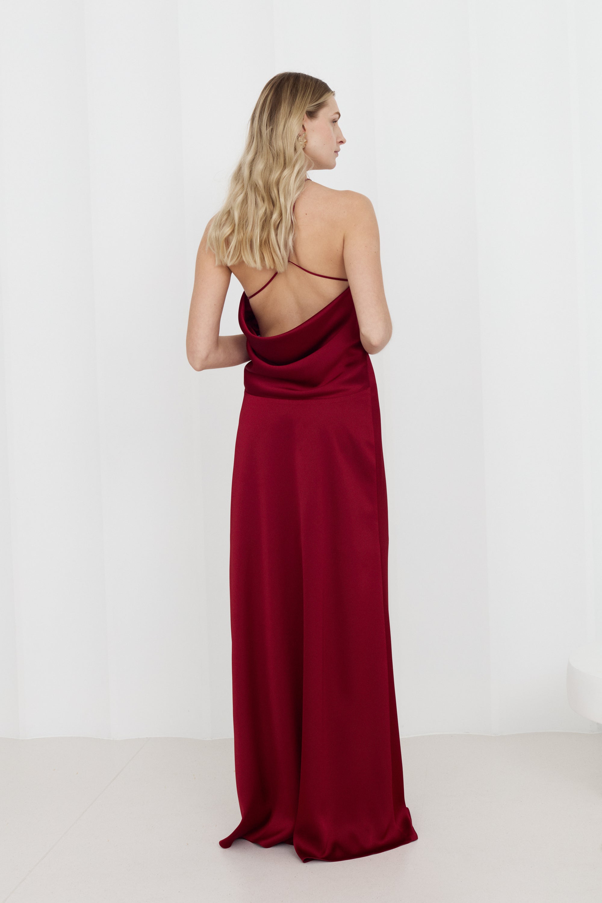 VERA Red Evening Dress with X-Shaped Neckline