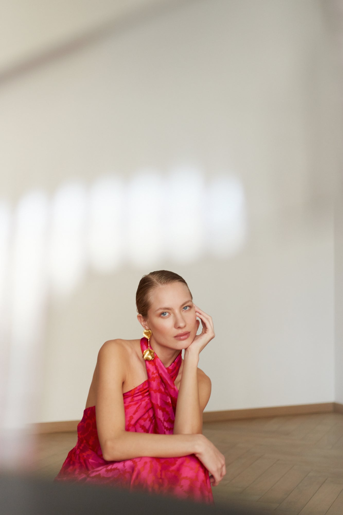 HEIDI red fuchsia print halter neck midi dress