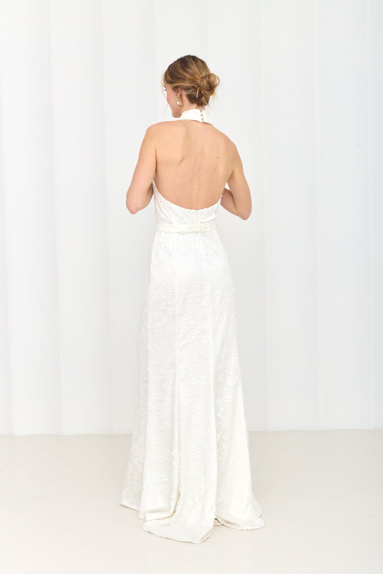 ALIUR White Lace Wedding Gown with X Neckline